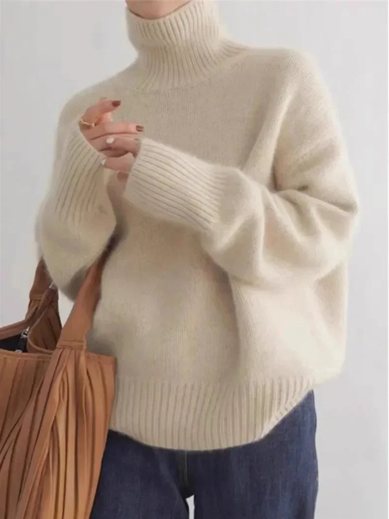 Lisa – Warmer Strickpullover mit hohem Kragen